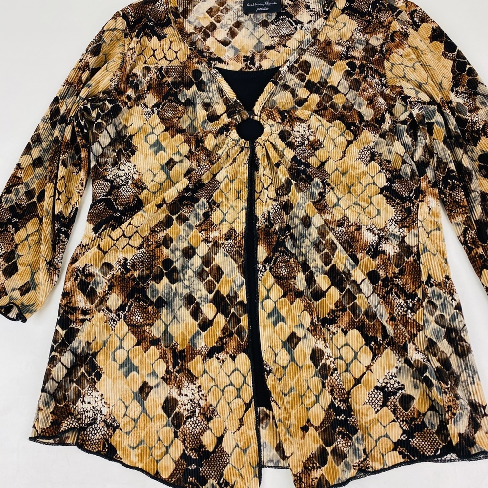 Brittany Black- 3/4 Sleeves-Brown-Medium Petite